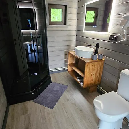 Lisoviy Zatyshok 2 ,котеджі,басейн,чан-джакузі