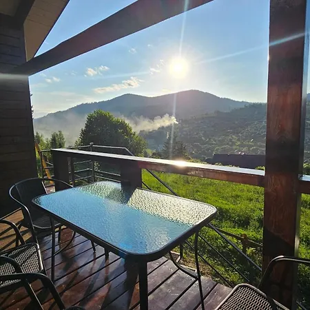 Lisoviy Zatyshok 2 ,котеджі,басейн,чан-джакузі 3* Slavske